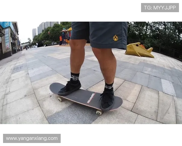 滑板战术解析:广州滑板队独特盯防体系的深度剖析与应用